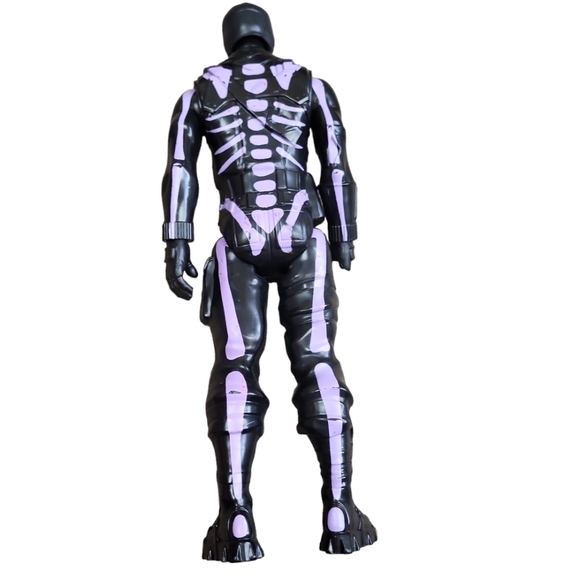 Jazwares Fortnite Skull Trooper Black Purple Skeleton Action Figure Epic Games - Picture 3 of 3